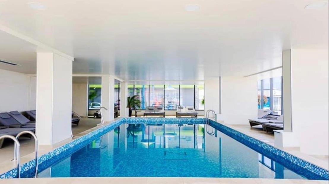 Apartament Rebeca Lux By Alezzi Beach Resort Неводарі Екстер'єр фото
